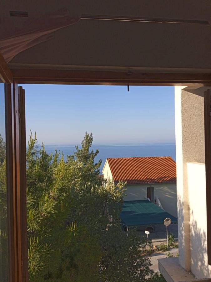 Apartmani Nila Sveta Nedelja  Buitenkant foto