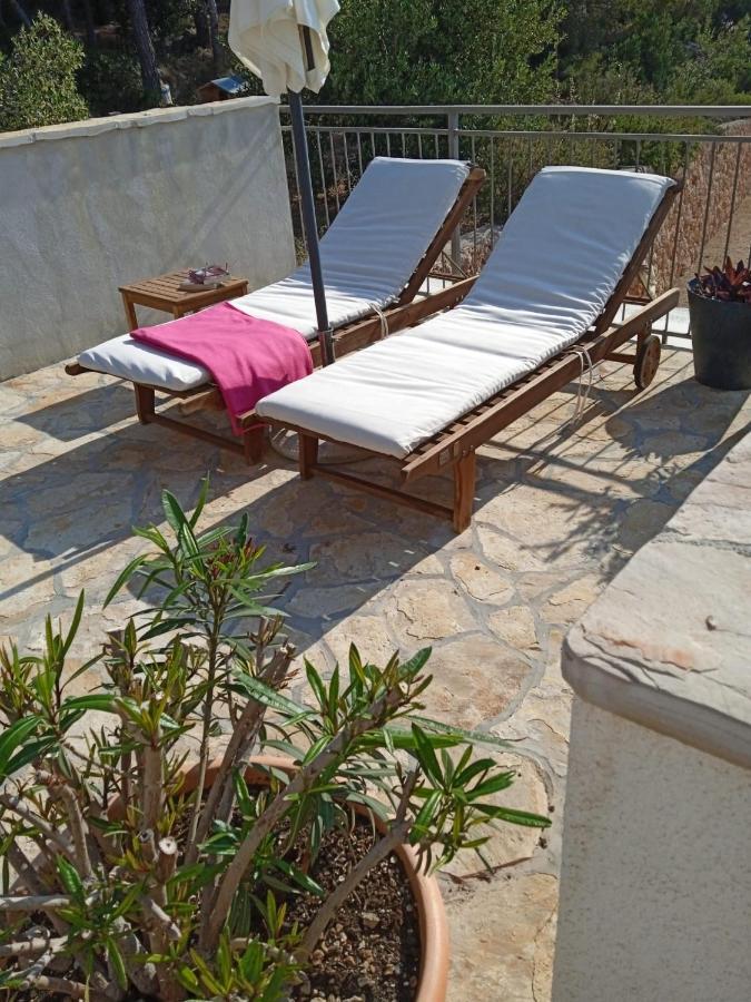 Apartmani Nila Sveta Nedelja  Buitenkant foto